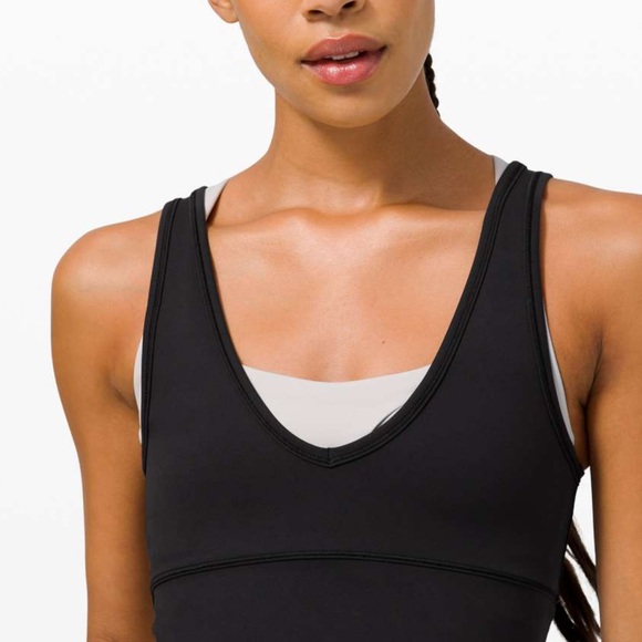 Lululemon Power Pivot tank size 6 - Picture 3 of 5
